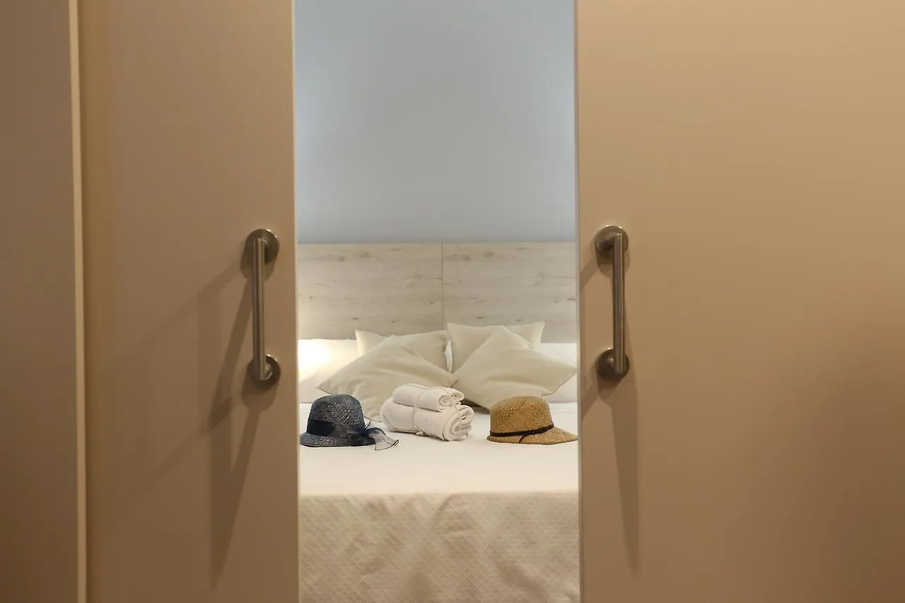 **  Hotel L'Escala Centre Испания